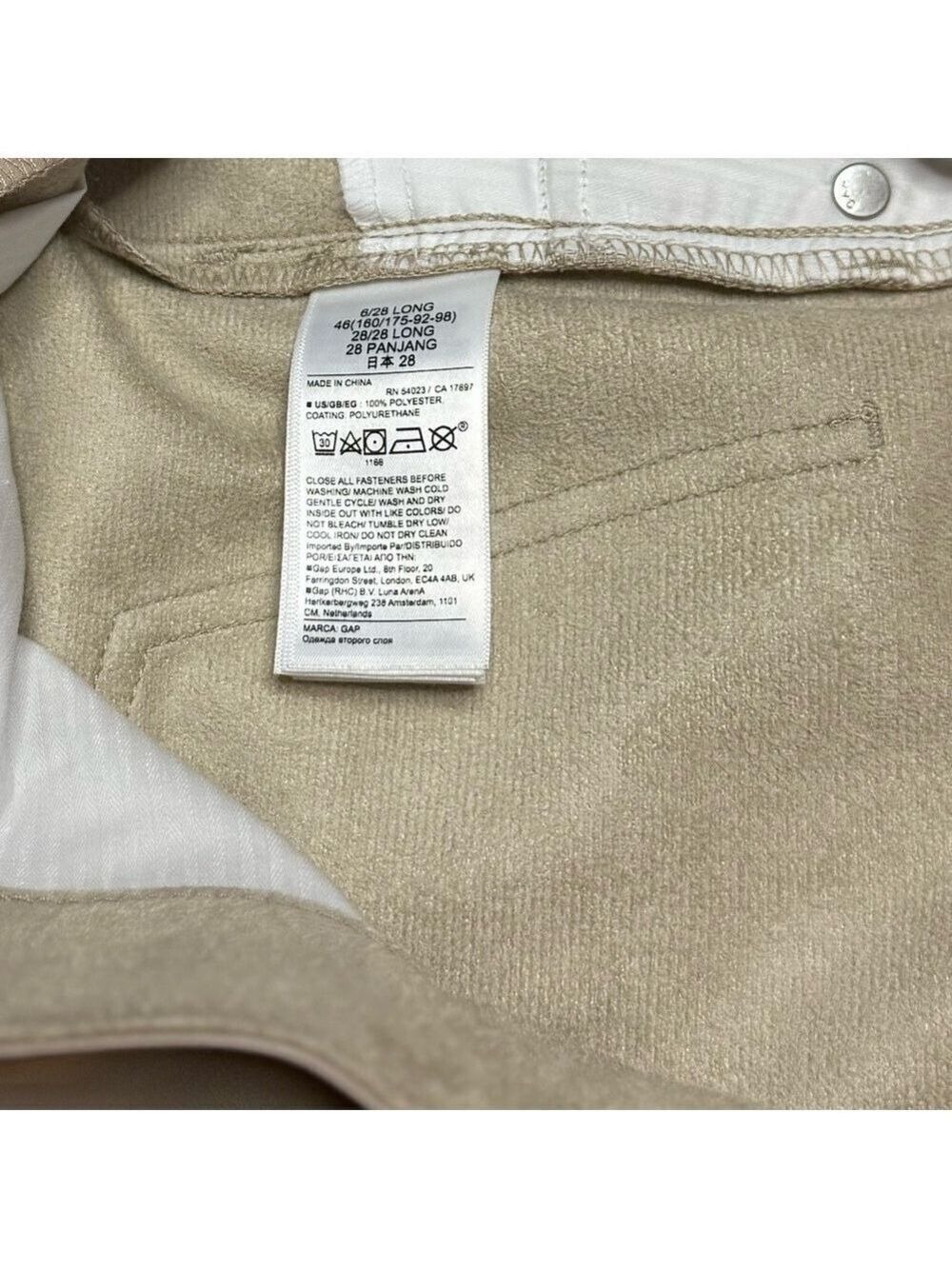 GAP Vintage Women’s Tan Faux Leather Pants. Size 6/28R - Picture 7 of 7